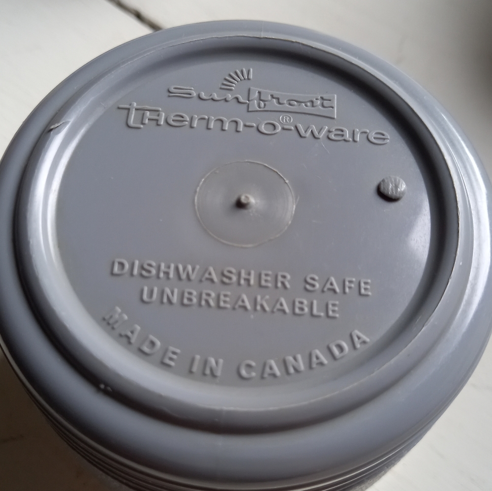 Vintage Therm-o-ware unbreakable cups. - Picture 9 of 14